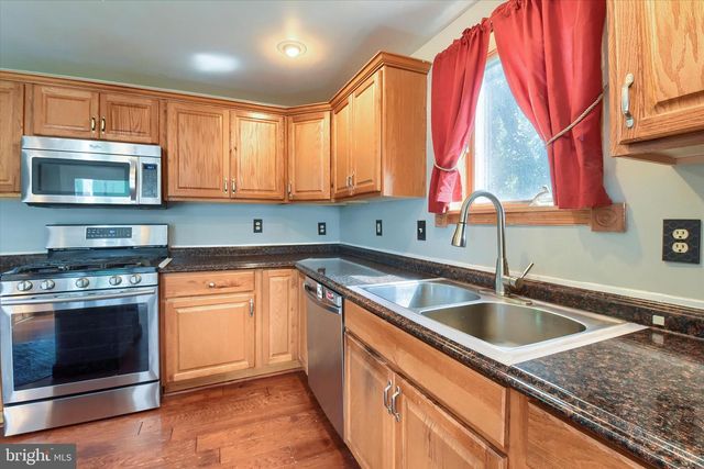 5615 N FRONT ST, Harrisburg, PA 17110