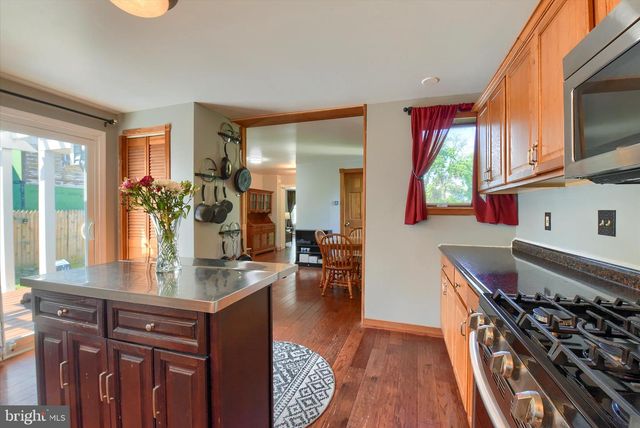 5615 N FRONT ST, Harrisburg, PA 17110