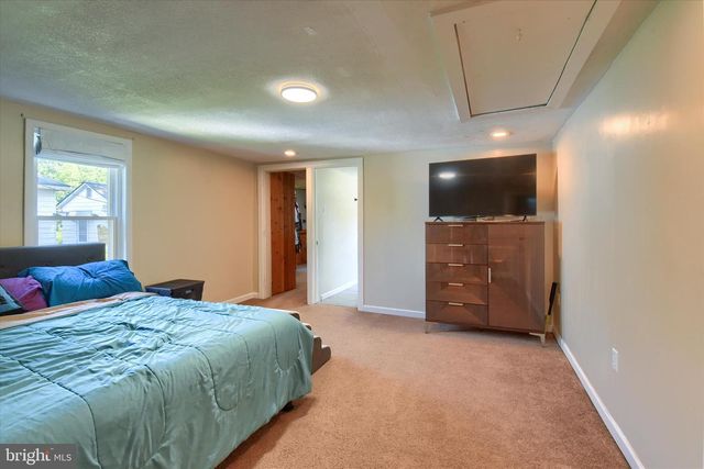 5615 N FRONT ST, Harrisburg, PA 17110