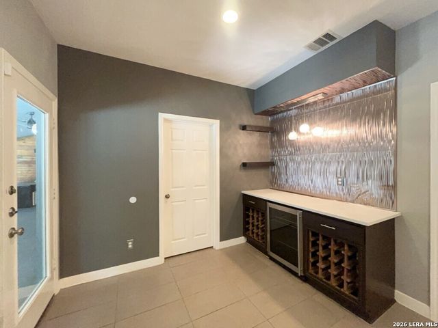 8708 Laurel Canyon, Universal City, TX 78148