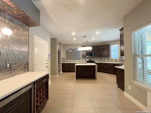 8708 Laurel Canyon, Universal City, TX 78148
