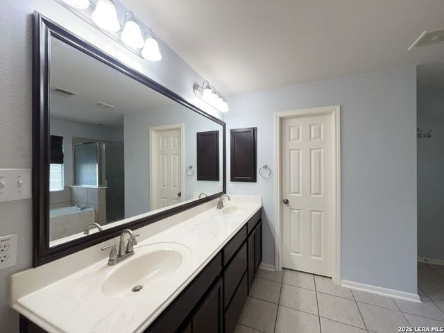 8708 Laurel Canyon, Universal City, TX 78148