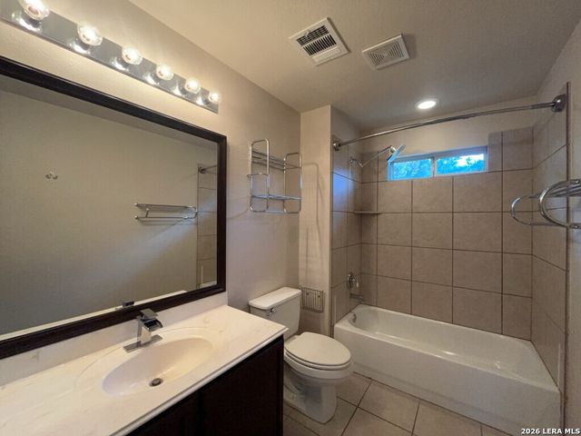 8708 Laurel Canyon, Universal City, TX 78148