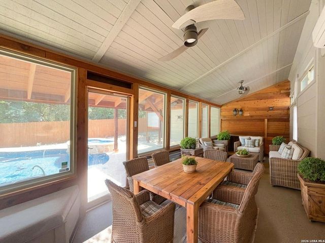 8708 Laurel Canyon, Universal City, TX 78148