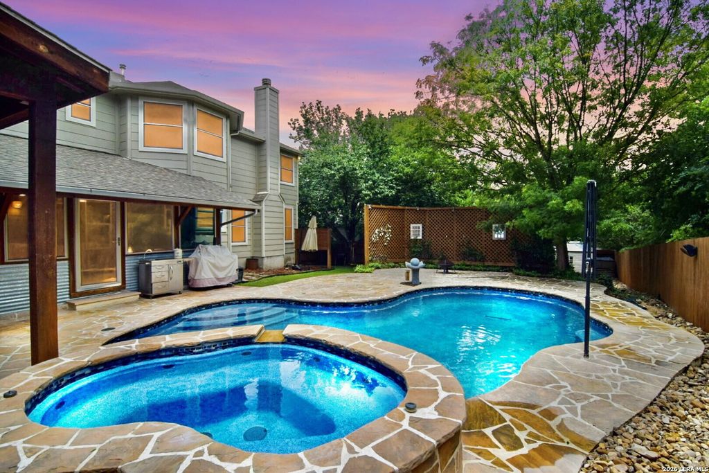 8708 Laurel Canyon, Universal City, TX 78148