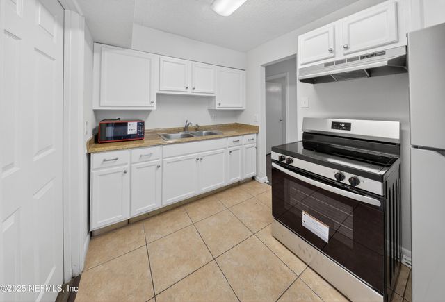 2564 W 23RD Street, Jacksonville, FL 32209