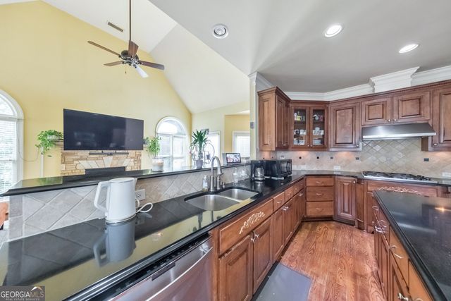 930 Old Tucker Road, Stone Mountain, GA 30087
