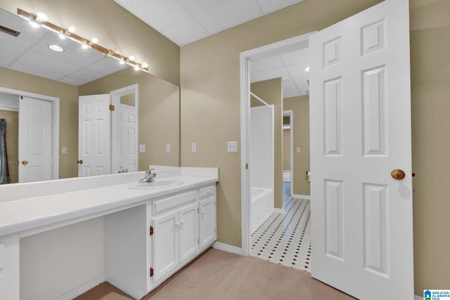 1502 BETH STREET NW, Cullman, AL 35057