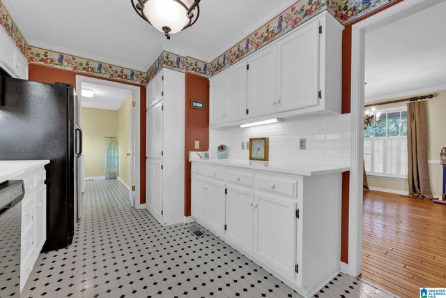1502 BETH STREET NW, Cullman, AL 35057