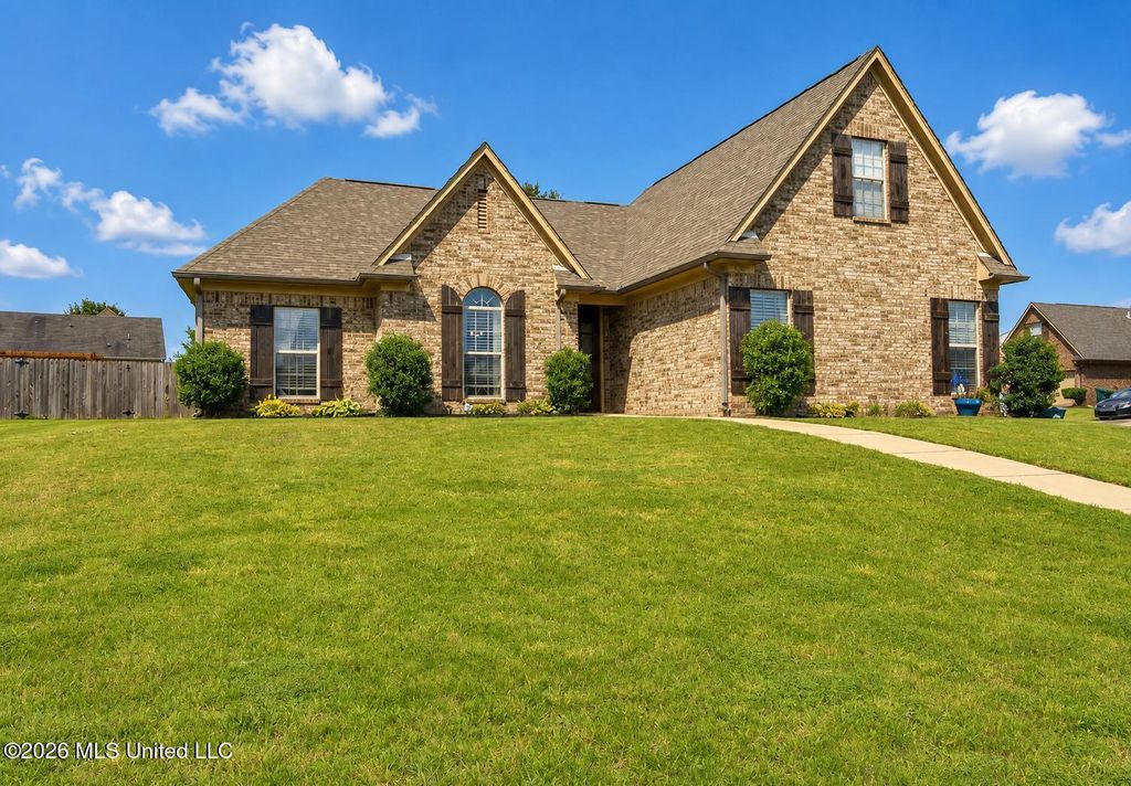 5870 Antler Trail, Southaven, MS 38672