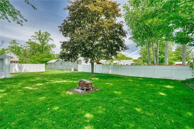 27 Martin Street, Webster, NY 14580