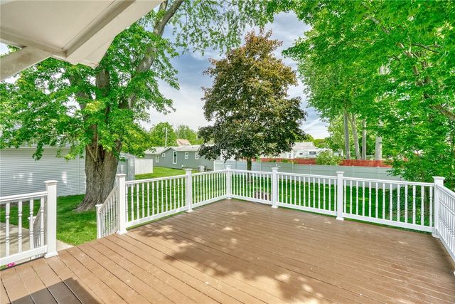 27 Martin Street, Webster, NY 14580
