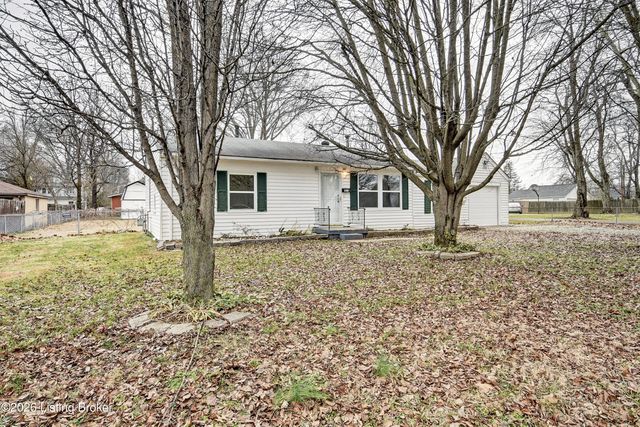 4511 Rose Farm Dr, Louisville, KY 40258