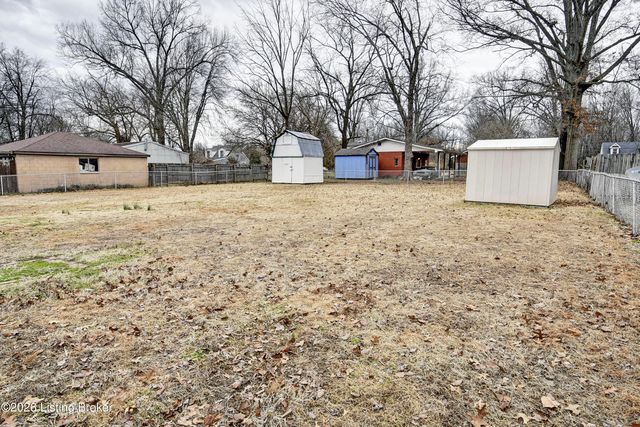 4511 Rose Farm Dr, Louisville, KY 40258