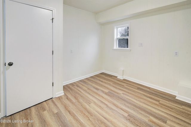 4511 Rose Farm Dr, Louisville, KY 40258