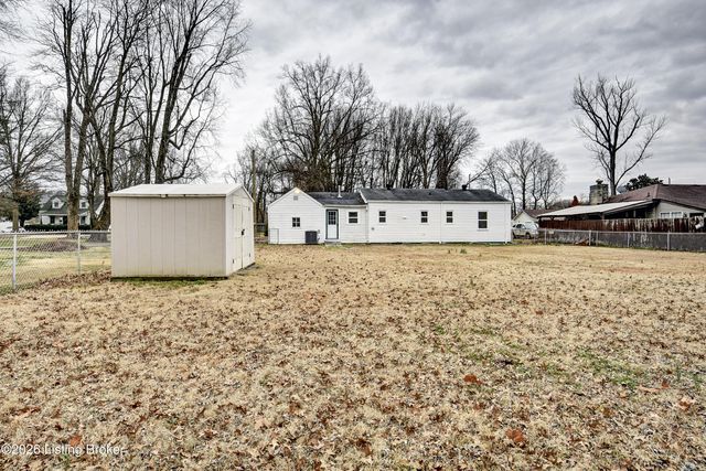 4511 Rose Farm Dr, Louisville, KY 40258