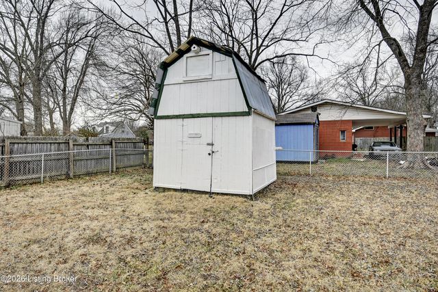 4511 Rose Farm Dr, Louisville, KY 40258