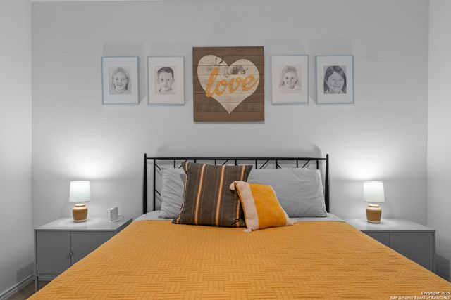 1307 Flame Tanager, San Antonio, TX 78245