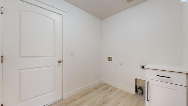 4816 Bilbao Drive, Pasco, WA 99301