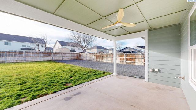 4816 Bilbao Drive, Pasco, WA 99301