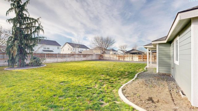 4816 Bilbao Drive, Pasco, WA 99301