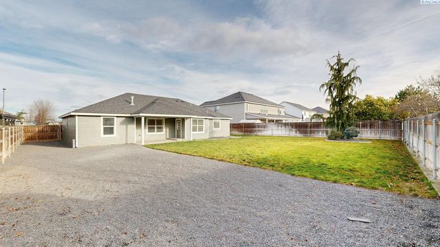 4816 Bilbao Drive, Pasco, WA 99301