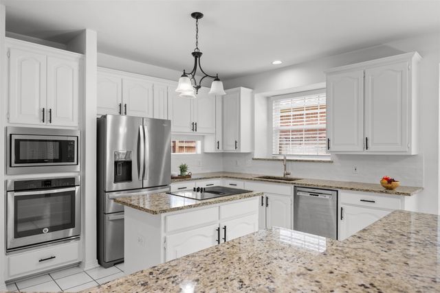 9446 Abbey Road, Irving, TX 75063