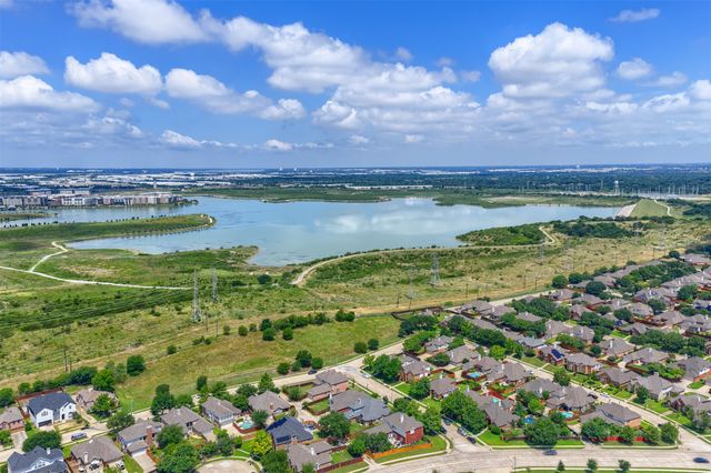 9446 Abbey Road, Irving, TX 75063