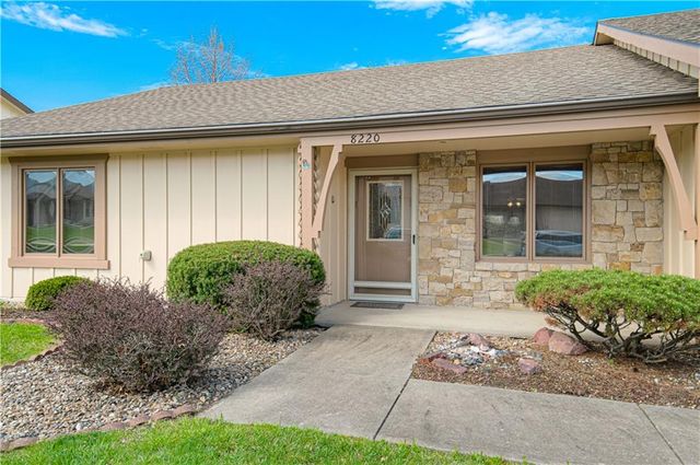 8220 E 190th Street, Belton, MO 64012