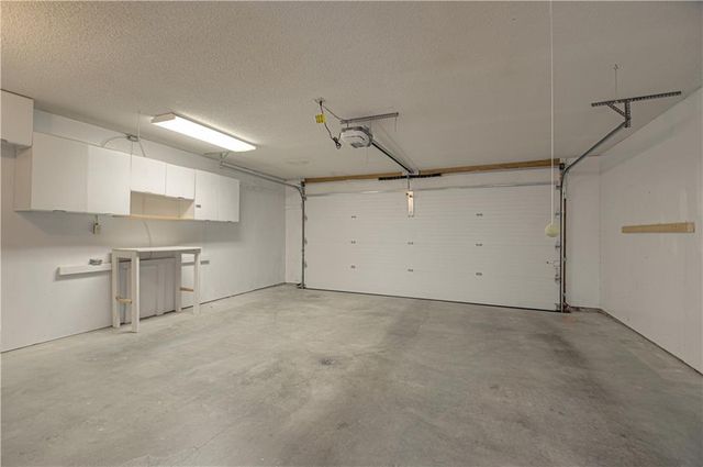 8220 E 190th Street, Belton, MO 64012