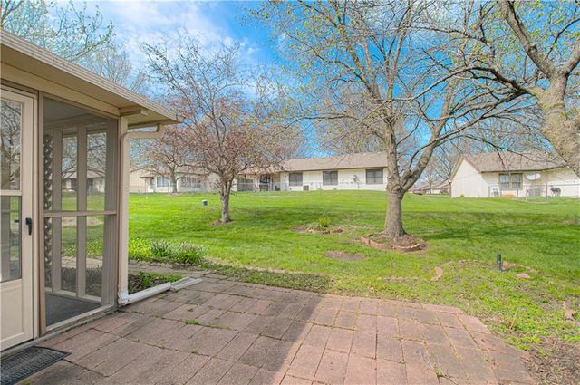 8220 E 190th Street, Belton, MO 64012