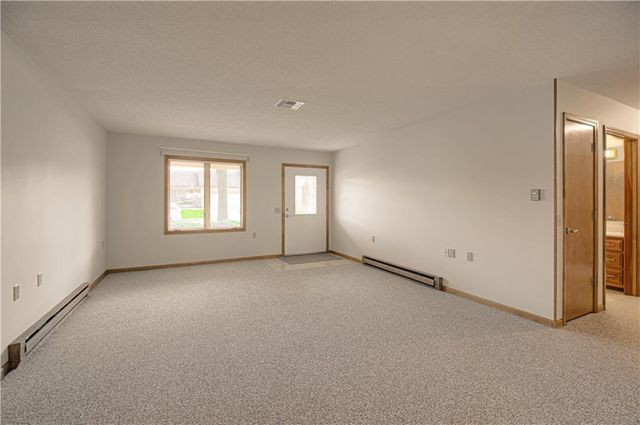 8220 E 190th Street, Belton, MO 64012