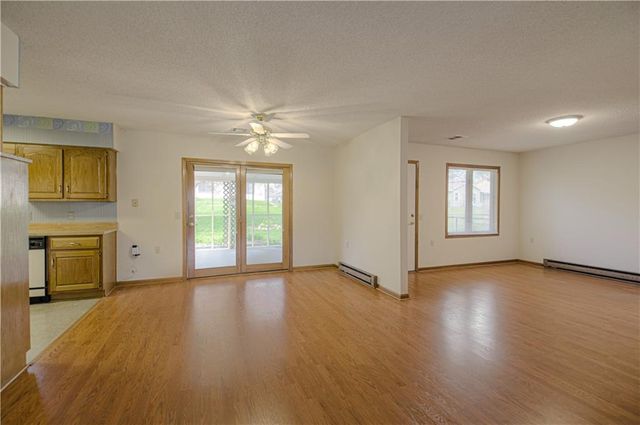 8220 E 190th Street, Belton, MO 64012