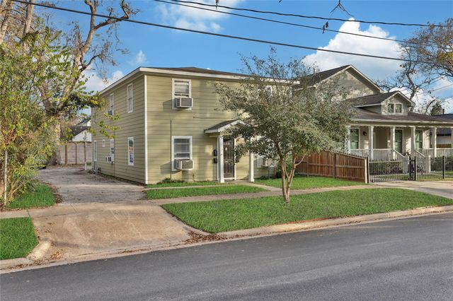 1036 Louise Street D, Houston, TX 77009