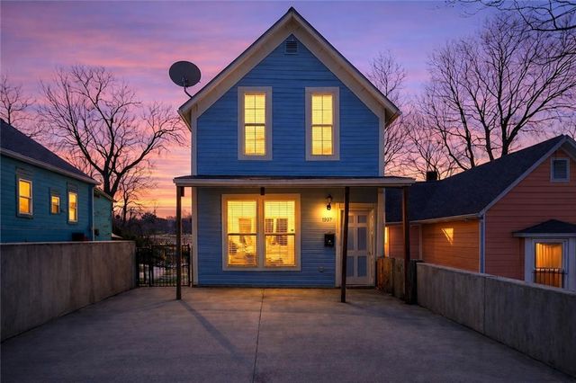 937 Riverview Avenue, Kansas City, KS 66101