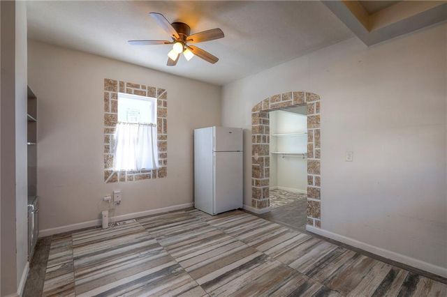 937 Riverview Avenue, Kansas City, KS 66101