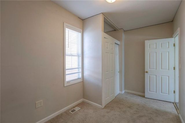 937 Riverview Avenue, Kansas City, KS 66101