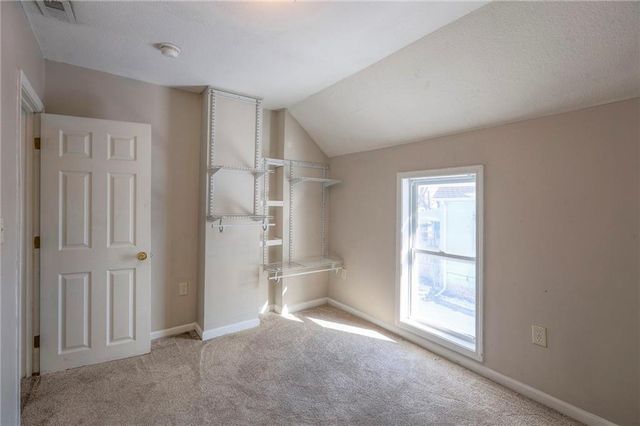 937 Riverview Avenue, Kansas City, KS 66101