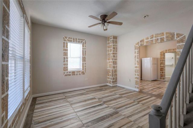 937 Riverview Avenue, Kansas City, KS 66101