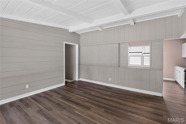 2332 Collett Drive, St Louis, MO 63136
