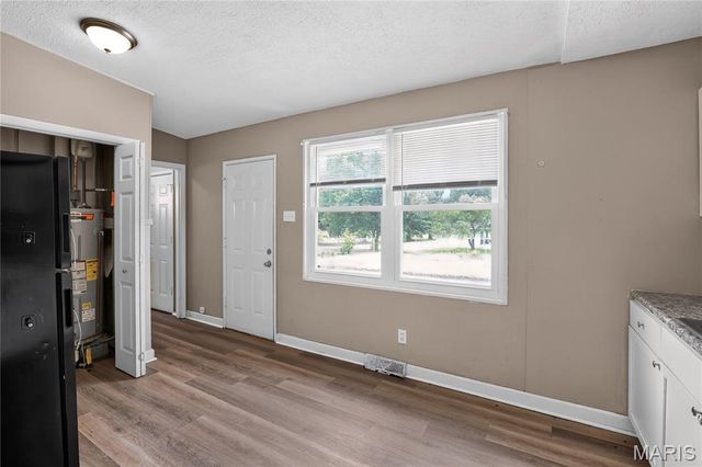 2332 Collett Drive, St Louis, MO 63136