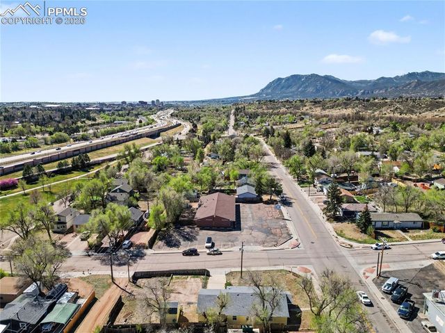 2205 N Chestnut Street, Colorado Springs, CO 80907