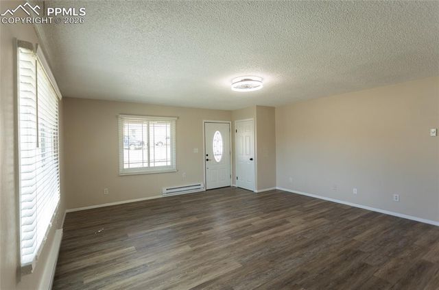 2205 N Chestnut Street, Colorado Springs, CO 80907