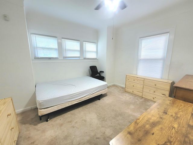 701 Dupont Street, Flint Twp, MI 48504
