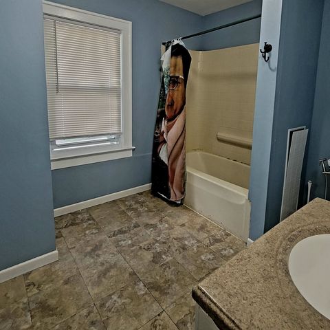 701 Dupont Street, Flint Twp, MI 48504