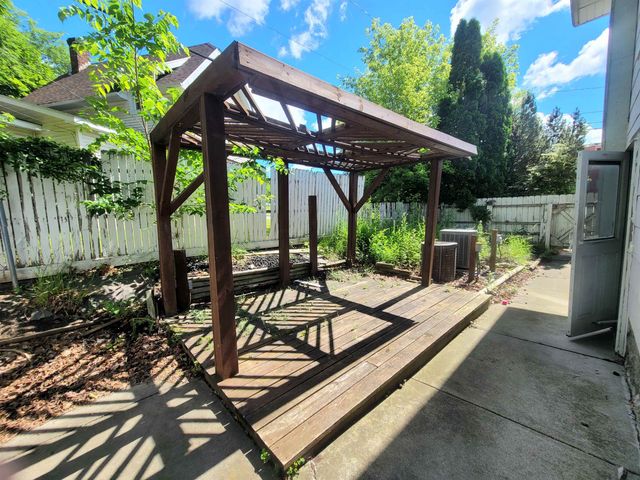 701 Dupont Street, Flint Twp, MI 48504