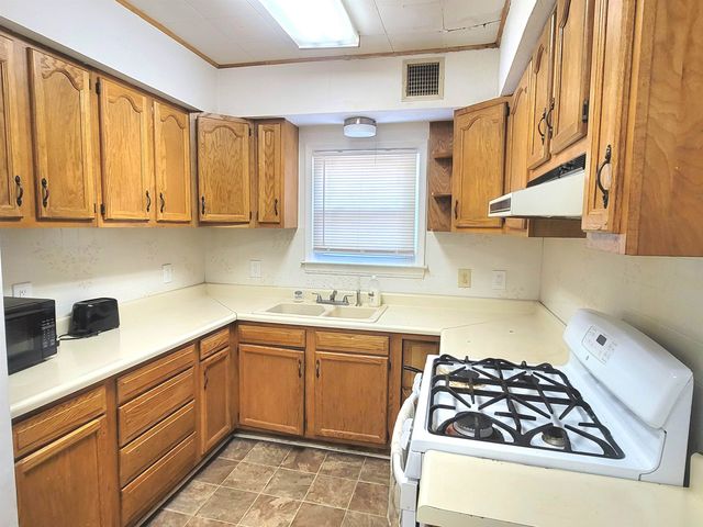 701 Dupont Street, Flint Twp, MI 48504