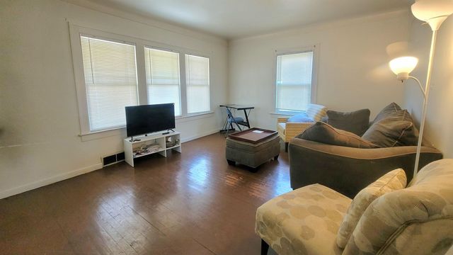 701 Dupont Street, Flint Twp, MI 48504