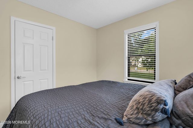 1207 Sylvania Avenue, Forked River, NJ 08731