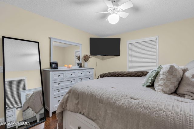 1207 Sylvania Avenue, Forked River, NJ 08731